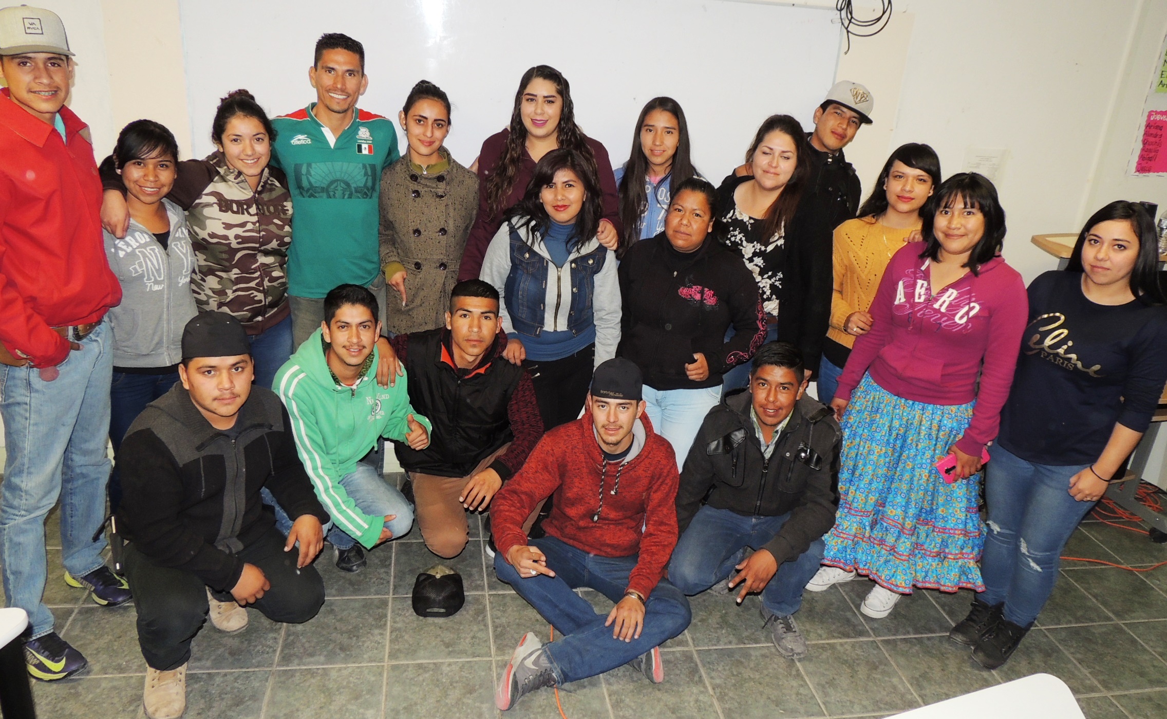 Horacio Nava en el Campus Creel de UPNECH comparte experiencias motivacionales Horacio Nava en el Campus Creel de UPNECH comparte experiencias motivacionales