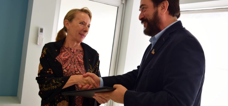 FIRMA DE CONVENIO ENTRE UPNECH E INSTITUTO JOSÉ DAVID PARA MAESTRÍA EN PROBLEMAS DE APRENDIZAJE FIRMA DE CONVENIO ENTRE UPNECH E INSTITUTO JOSÉ DAVID PARA MAESTRÍA EN PROBLEMAS DE APRENDIZAJE