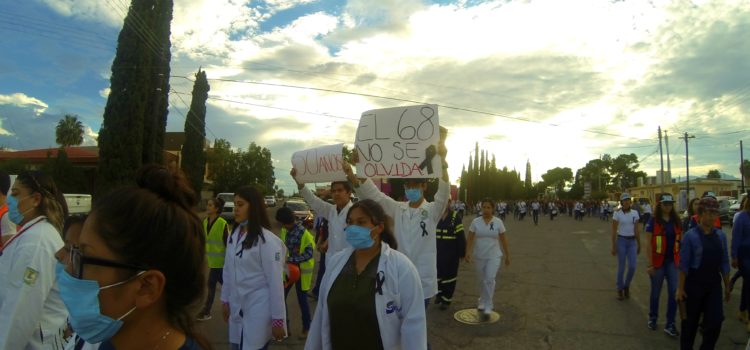 MARCHAN EN SILENCIO ESTUDIANTES DE LA UPNECH CAMPUS DELICIAS EN CONMEMORACIÓN DE 2 DE OCTUBRE DEL 68 MARCHAN EN SILENCIO ESTUDIANTES DE LA UPNECH CAMPUS DELICIAS EN CONMEMORACIÓN DE 2 DE OCTUBRE DEL 68